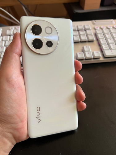 Vivo V40 Lite 5g 256gb 8 Gb Ram Blanco Blanco (Reacondicionado)