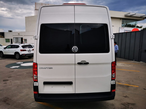 Imagen 5 de 11 de Volkswagen Crafter 18 Pasajeros Turismo 3.5 Lwb 2021