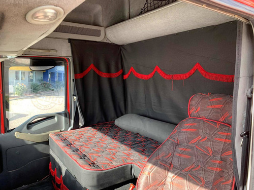 Imagem 8 de 11 de Iveco Cursor 330 4x2 Ano 2010
