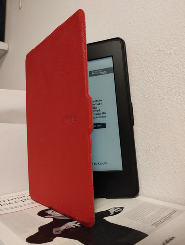 E Book Kindle Paperwhite 7 G + Funda Magnética Rojo (Usado)