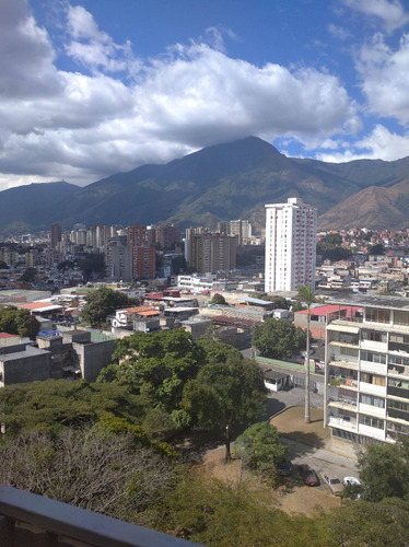 Imagen 5 de 15 de Buena Vista P.h. En Venta Con Espectacular Vista Al Avila