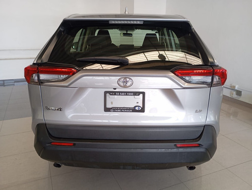 Toyota RAV4 2.5 Le At