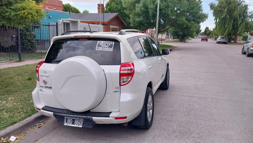 Toyota RAV4 2.4 4x4 At