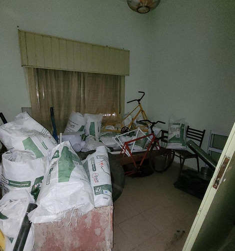 Imagen 7 de 10 de Casa A Reciclar - Lote 10 X 30 - Ituzaingo Norte