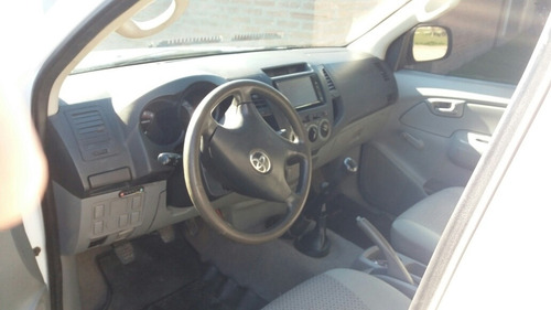 Toyota Hilux 2.5 Dx Cab Doble 4x4 (2009)