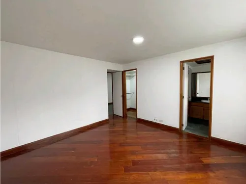 En Venta Apartamento En Los Balsos, El Poblado