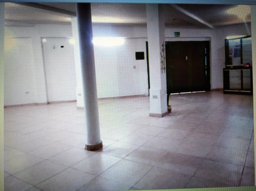 Imagen 8 de 9 de Local Comercial En Urb. Costa Azul, Sabanamar