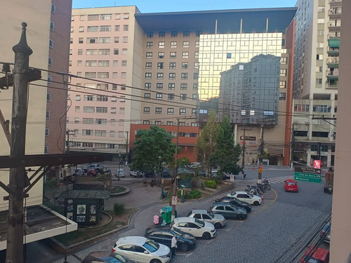 Apartamento 2 Quartos Mais Dependência Centro De Petrópolis