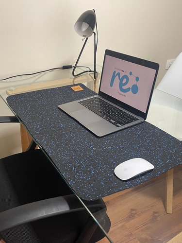 Imagen 3 de 4 de Mousepad De Escritorio De Caucho Reciclado