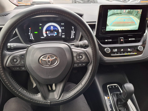 Toyota Corolla 4p XLE HEV L4/1.8 Aut