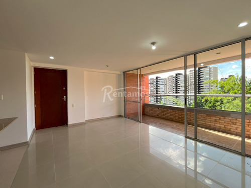 Apartamento En Arriendo En Benedictinos. Cod A776241