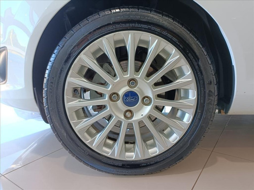 Imagem 7 de 10 de Fiesta 1.6 Titanium Hatch 16v Flex 4p Manual