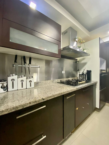Apartamento En Venta Res. Los Pinos Llano Alto Carrizal. La
