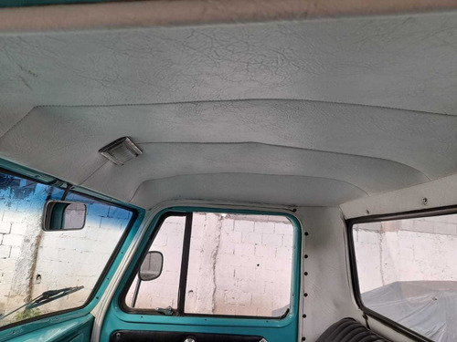 Ford F- 75 Pick-up 4 X 4