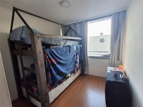 Departamento En Venta De 2 Dorm. En Santiago