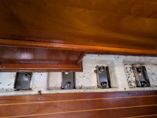 Velero Del Plata 31 -unico Dueño (motor Nuevo)