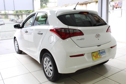 Imagem 8 de 12 de Hyundai Hb20 Hb20 Unique 1.0 Flex 12v Mec. Flex Manual