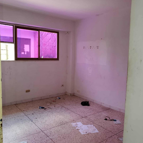 Imagen 18 de 20 de Alquiló Local Comercial Con Apartamento