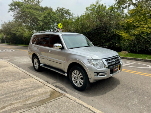 Mitsubishi Montero 3.5 Hard Top