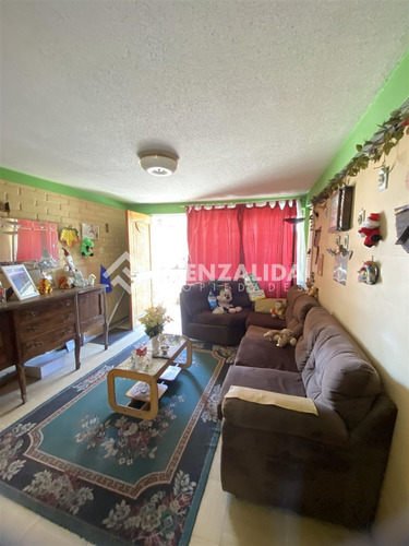 Departamento En Venta De 1 Dorm. En Maipú