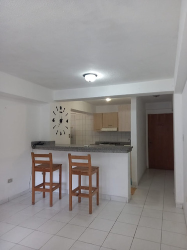 Imagen 4 de 19 de Sky Group Alquila Apartamento En Residencias Rossyel . En La Trigaleña Baja-valencia