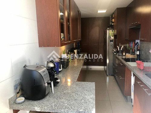 Departamento En Venta De 4 Dorm. En Lo Barnechea