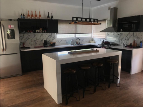 Hermosa Casa En La Hosteria!!
