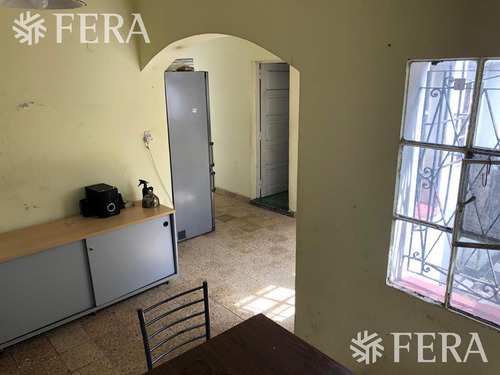 Imagen 5 de 18 de Venta De Casa 3 Ambientes A Reciclar Con Patio En Villa Dominico (26740)