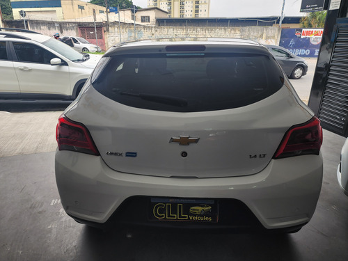 Chevrolet Onix 1.4 Lt 5p