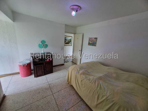Apartamento En Alquiler Colinas De Santa Monica Mls #25-23716