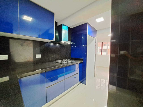 Imagen 3 de 20 de Rosaura Cortez Vende Apartamento Duplex En San Diego Res. Cumbres De San Diego Cerca De Fin De Siglo