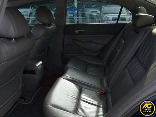 Honda Civic 1.8 Lxs 16v Flex 4p Automático