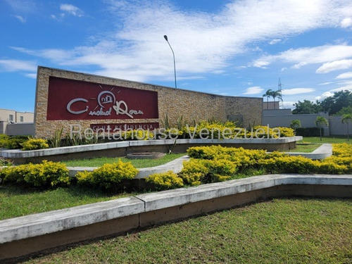 Yoselin Cabesas Vende Apartamento En Ciudad Roca, Yc 25-23837