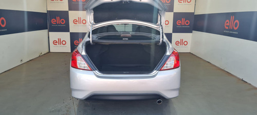 Nissan Versa 1.6 16V FLEXSTART UNIQUE 4P XTRONIC