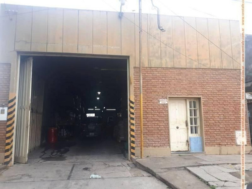 Imagen 2 de 2 de Se Vende Galpón A 3 Cuadras De Av. Fdo. Zuviría Al 5000