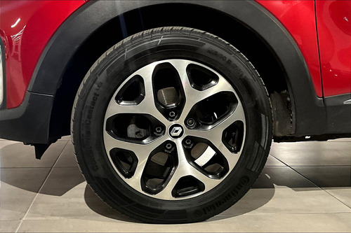Renault Captur 2.0 Iconic At