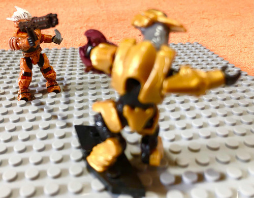 Megabloks Mega Construx Halo Ayabusa Naranja Vs Elite Ultra (Usado)