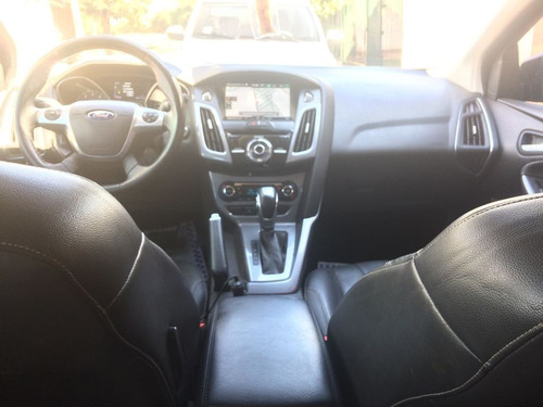 Ford Focus Titanium 16v Flex Powershift