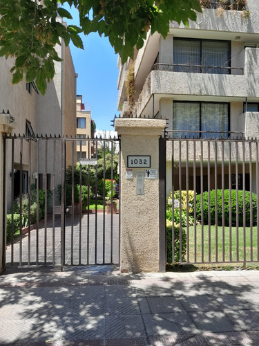 Av. Holanda/elidoro Yáñez. Vende Único Dueño. ¡sin Comisión!