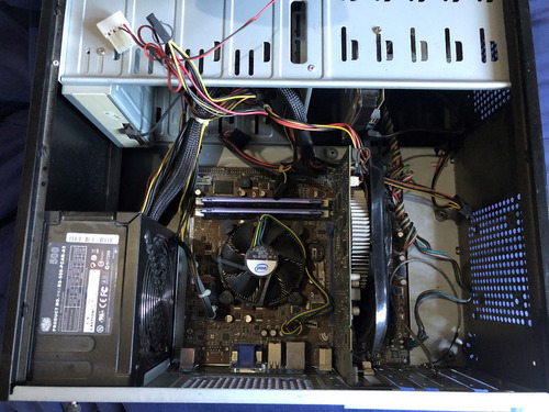 Imagen 4 de 4 de Pc I5, 8gb Ram, P. De Video 1gb Ddr3, Hdd 500gb - A Reparar