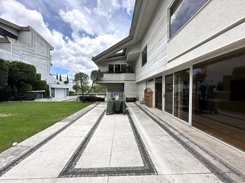 Casa En Venta Con Alberca En Bosques De Las Lomas