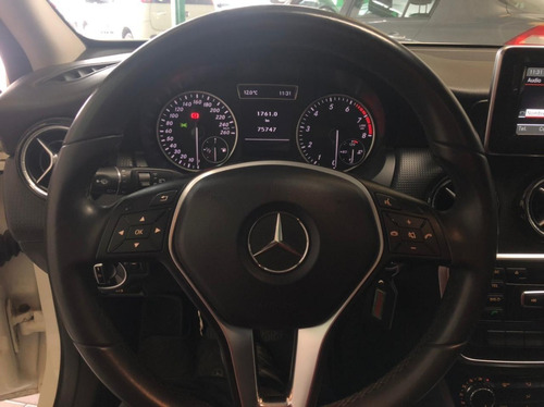 Imagen 4 de 9 de Mercedez Benz A 200 Blue Efficiency 5 Ptas 2013