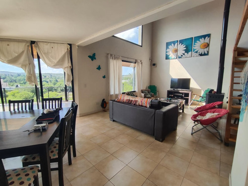 Chalet En Venta En Barrio Cerrado Lomas Del Rey , Mayu Sumaj, Cordoba
