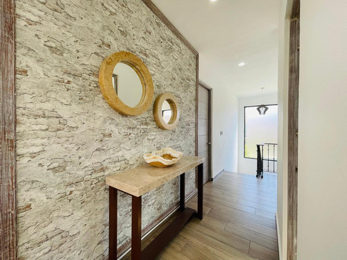 Impecable Casa En Conjunto Horizontal Doble Acceso Controlado Zona Tranquila Entorno Familiar