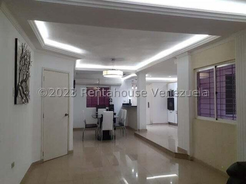 Townhouse En Venta En Cumbres De Maracaibo Edw