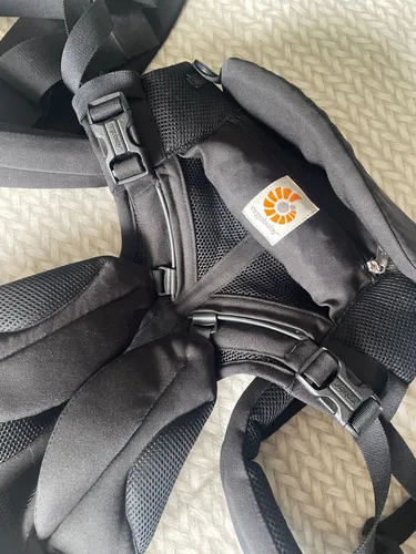 Portabebés Ergobaby Omni 360 Mesh - Malla Color Negro (Usado)