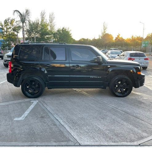 Imagen 8 de 17 de Jeep Patriot 2.4 Sport 4x4 170cv Atx