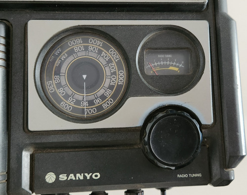 Tv Con Radio Sanyo 5-t510r Objeto De Colección, Funcionando! (Usado)