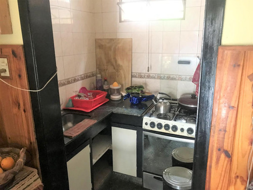 Casa. 3 Dormitorios.2 Baños.fondo.quincho.parrilla.cochera.bernal Este