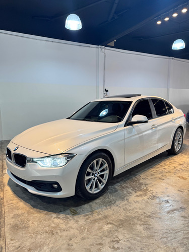 BMW Serie 3 2.0 320i Sedan Executive